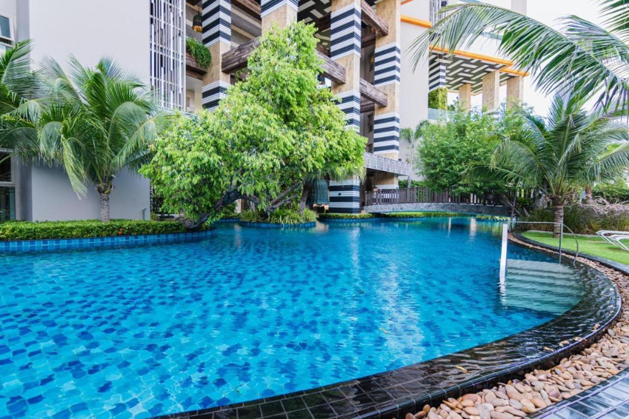 Апартаменты The Riviera Jomtien Studio Sea View High Floor Экстерьер фото