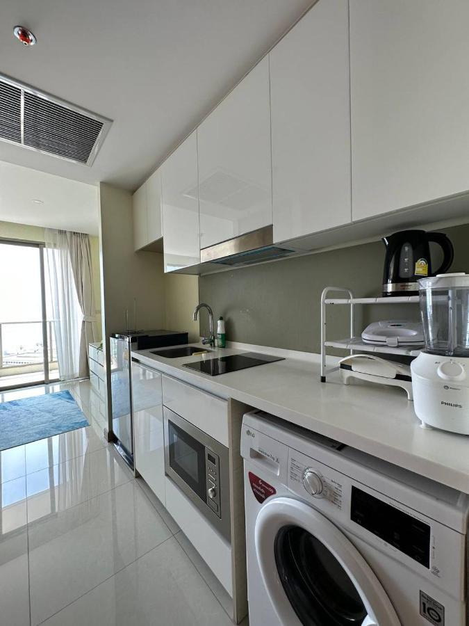 Апартаменты The Riviera Jomtien Studio Sea View High Floor Экстерьер фото